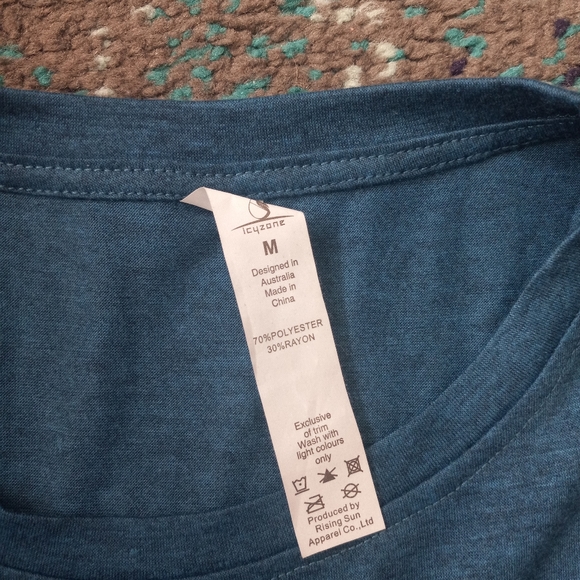 Work Out tank top racerback and exaggerated armholes - Blue color - Size Medium - Picture 7 of 15